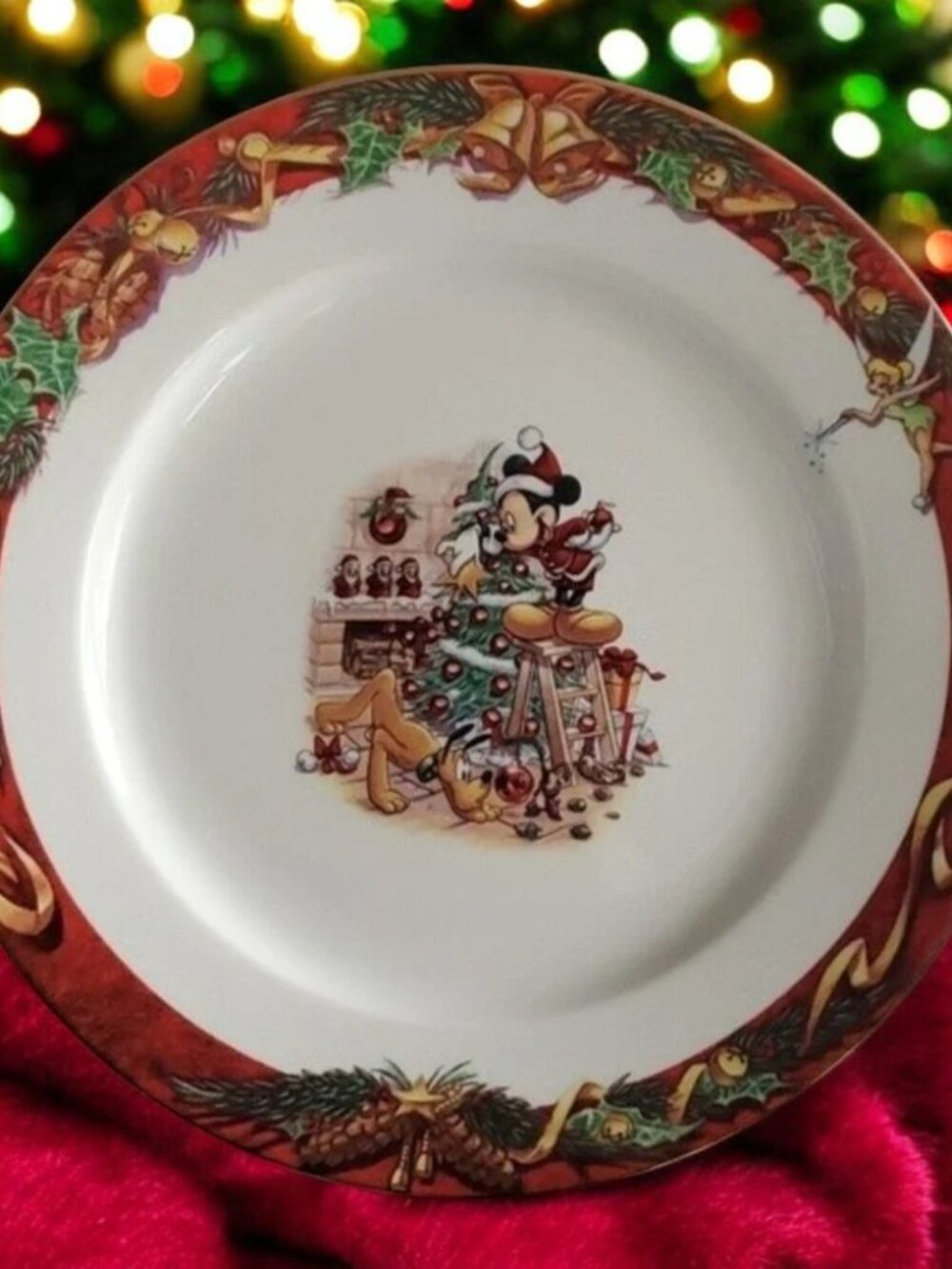 VTG 1990s Disney Mickey Mouse & Pluto Christmas Plate - Stefan Lindahl 10.5"